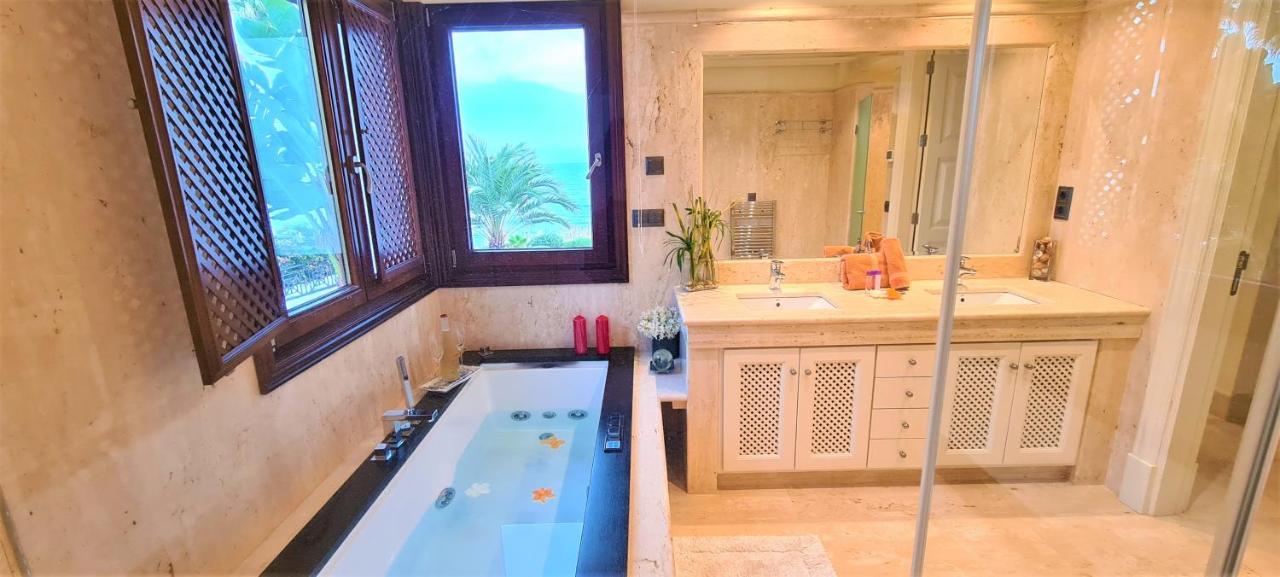 אסטפונה Luxury Apartment Frontal Beach In Doncella Beach מראה חיצוני תמונה